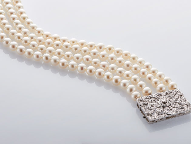 Freshwater Cultured Pearl and Diamond Bracelet