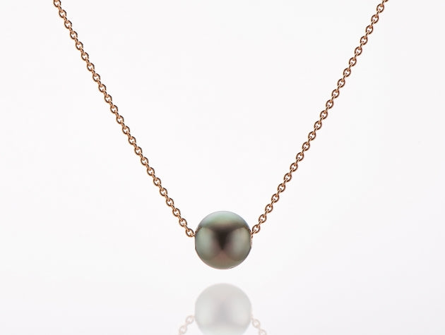 Tahitian Cultured Pearl and Gold Necklet