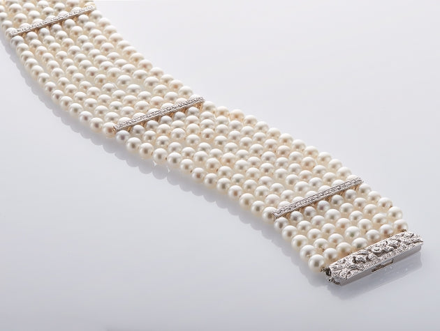 Freshwater Cultured Pearl and Diamond Bracelet