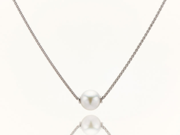 Akoya Cultured Pearl and Gold Necklet