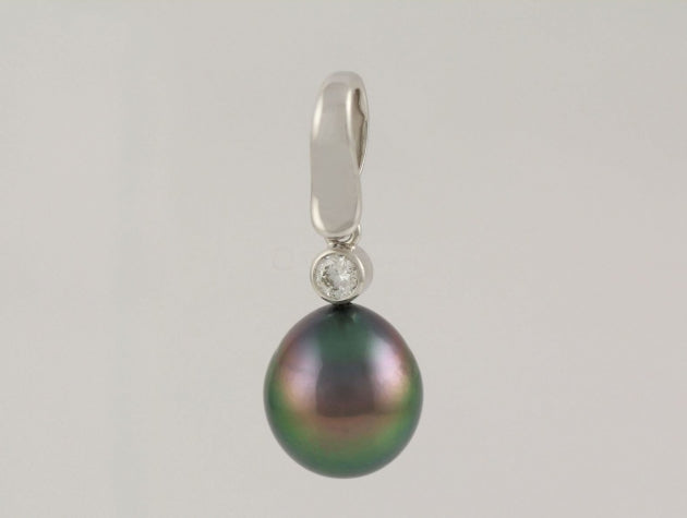 Tahitian Cultured Pearl and Diamond Pendant