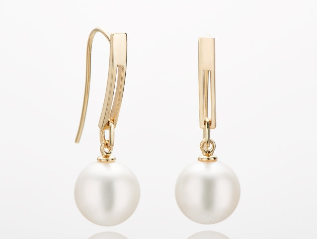 Freshwater Cultured Pearl Earrings