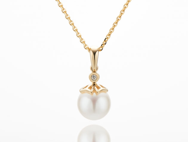 Freshwater Cultured Pearl and Diamond Pendant