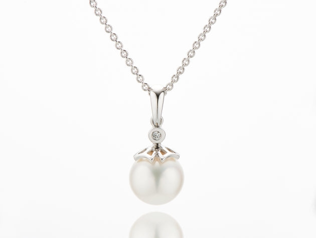 Freshwater Cultured Pearl and Diamond Pendant