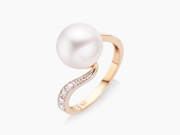 South Sea Cultured Pearl and Diamond Ring #17170