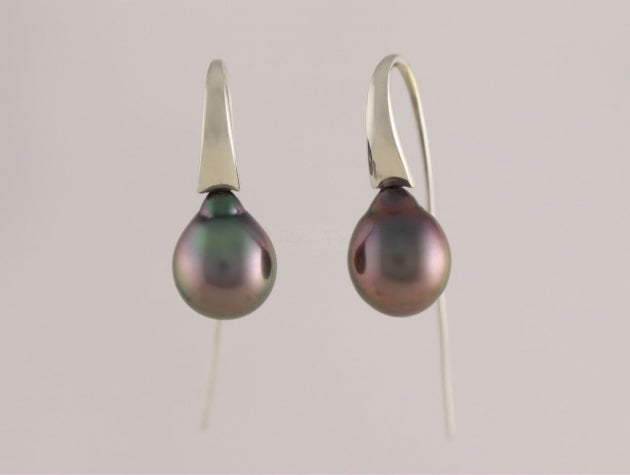Tahitian Cultured Pearl Earrings