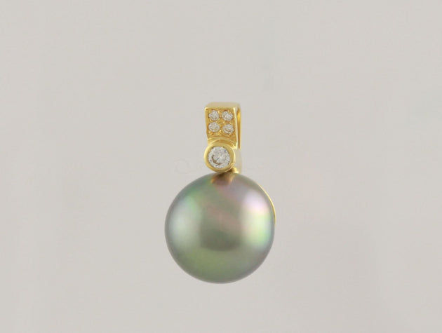 Tahitian Cultured Pearl and Diamond Pendant