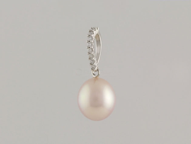 Freshwater Cultured Pearl and Diamond Pendant