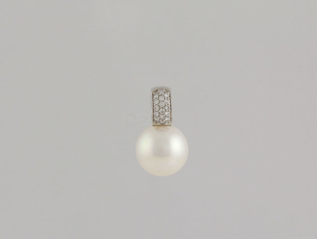 Freshwater Cultured Pearl and Diamond Pendant