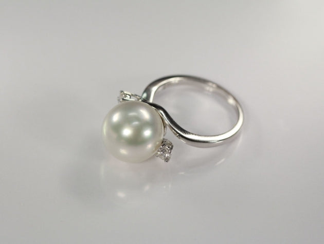 South Sea Cultured Pearl and Diamond Ring