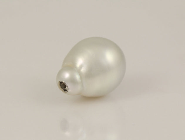 South Sea Cultured Pearl with Bayonet Fittings
