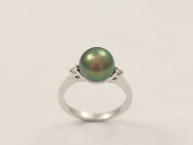 Tahitian Cultured Pearl and Diamond Ring