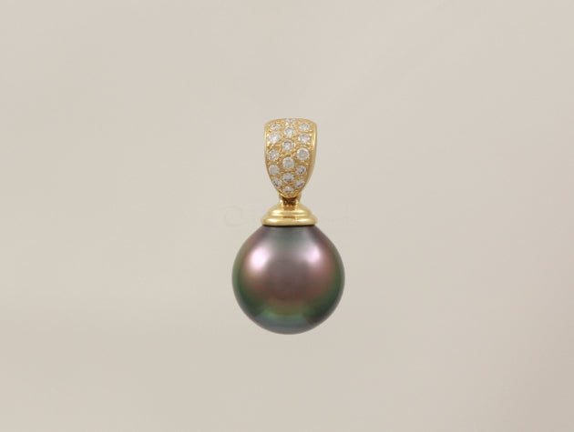 Tahitian Cultured Pearl and Diamond Pendant