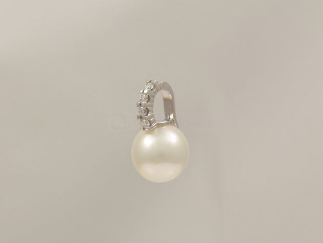 South Sea Cultured Pearl and Diamond Enhancer