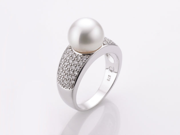 South Sea Cultured Pearl and Diamond Ring