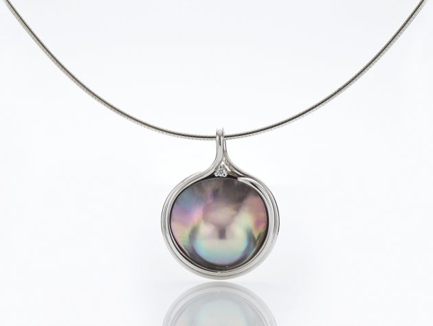 Cortez Rainbow Lipped Cultured Pearl Pendant