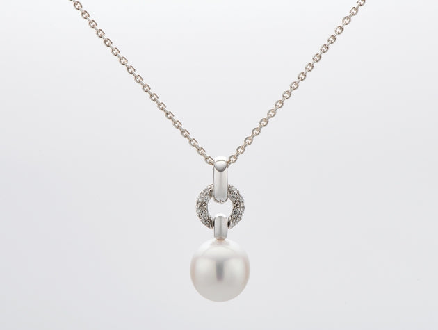 Freshwater Cultured Pearl and Diamond Pendant