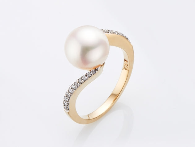 South Sea Cultured Pearl and Diamond Ring #15612