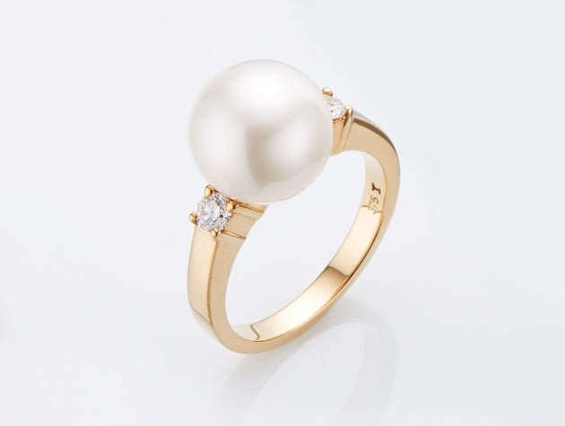 South Sea Cultured Pearl and Diamond ring