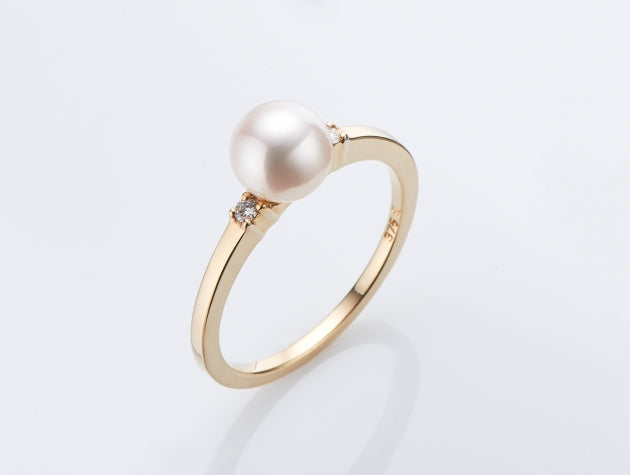 Freshwater Cultured Pearl and Diamond Ring