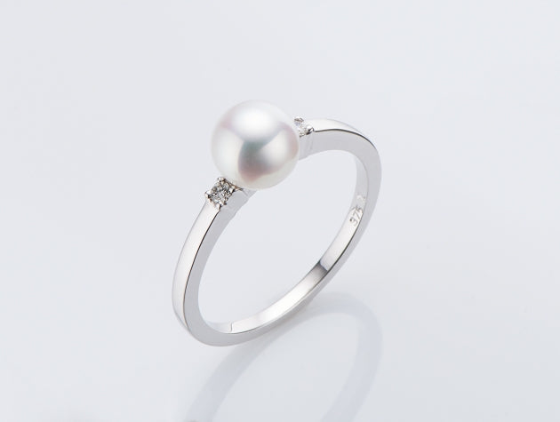 Freshwater Cultured Pearl and Diamond Ring