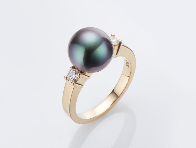 Tahitian Cultured Pearl and Diamond Ring