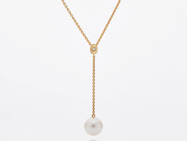 Freshwater Cultured Pearl and Diamond Necklet