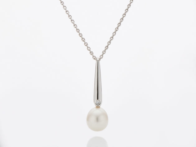 Freshwater Cultured Pearl and Diamond Pendant