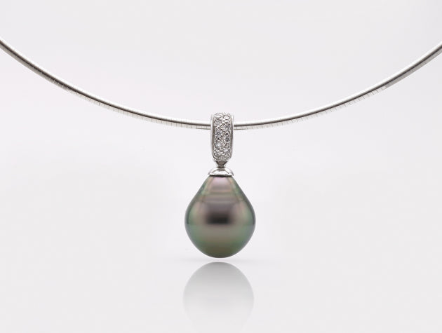 Tahitian Cultured Pearl and Diamond Enhancer
