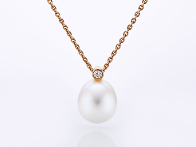 Freshwater Cultured Pearl and Diamon Pendant