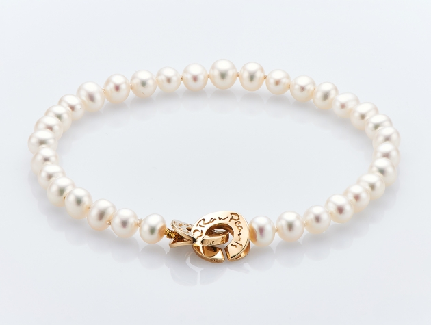 Authentic pearl store bracelet