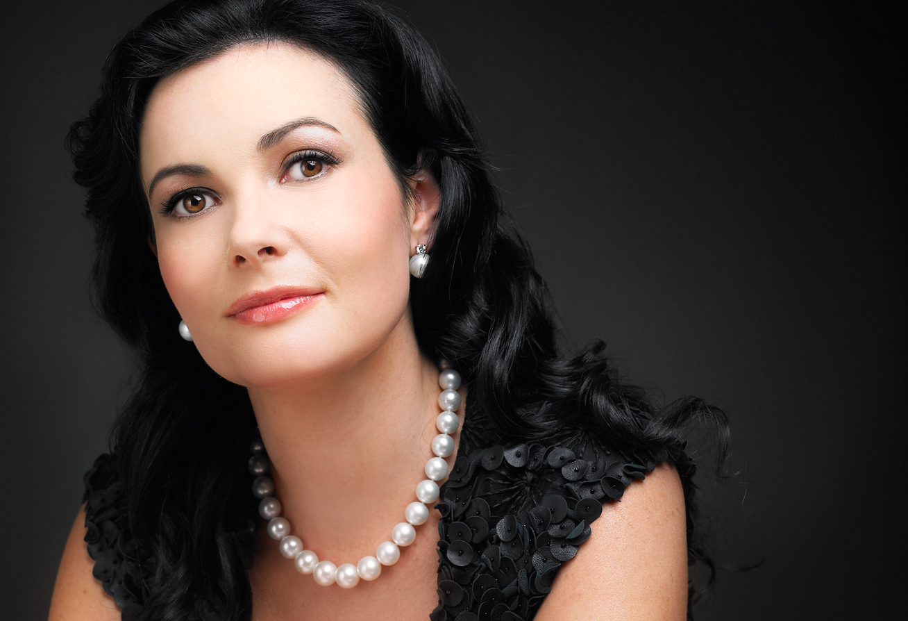 gift-voucher-raw-pearls